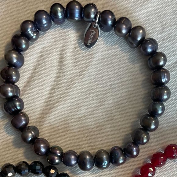 Tocara Betsy FB30003 Mystical Black Glass Pearl 7.5" stretch bracelet. - Picture 1 of 2